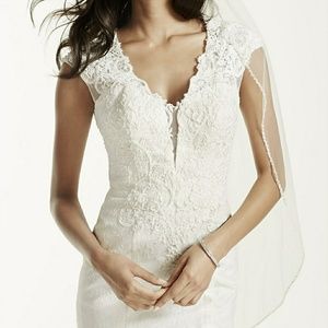 Wedding Dress (PRICE LOWERED & Free Shipping)
